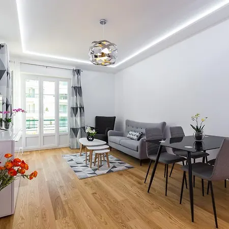 - Promenade Des Apartamento Niza